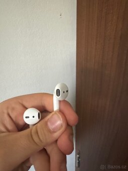 Apple AirPods - 6