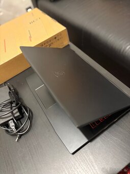 MSI - Katana GF66 11UG - 6