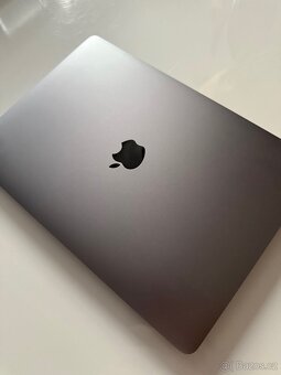 MacBook Pro 13” (2020) – i5 / 16GB RAM / 512GB SSD - 6