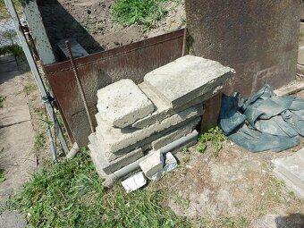 BETONOVÉ OBRUBNÍKY A DLAŽDICE - 6