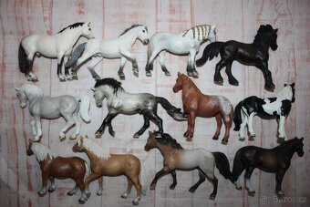 Figurky koní Schleich 2 - 6