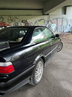 Bmw e36 coupe - 6