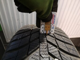 Vw Golf, Bora, Octavia alu + celoroční 205/55/16. - 6