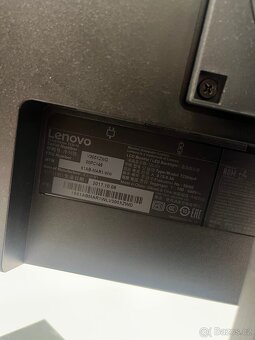 Lenovo monitor - polohovací - 6