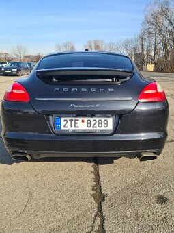 Porsche Panamera 4 - 6