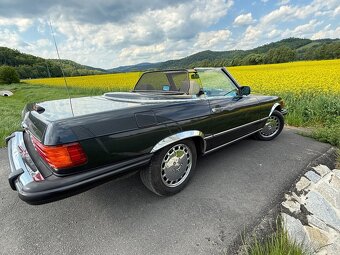 Mercedes SL 560 R107 W107 - 6