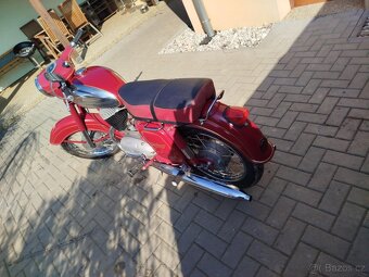 Jawa 250/559 - 6
