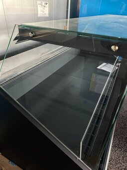 Potravinářská chladicí vitrína Quadros SlimSolid 1,93m - 6