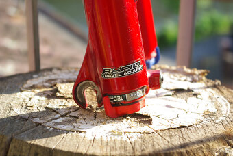 vidlice manitou Black Super 100/120, AIR - 6