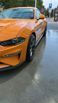 OEM alu disky Performance Mustang (možno i H&R podložky) - 6