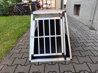 Prodám přepravku na psa do auta - 6