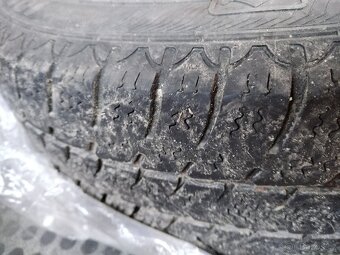 Pneu Transit 195/70/15c - 6