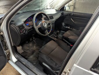 VW Golf 1,6 74kw - 6