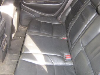 Volvo V70 D5 AWD - 6