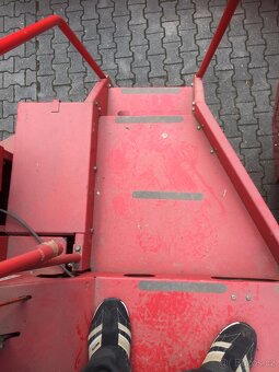 Kombajn Massey Ferguson 16 - 6