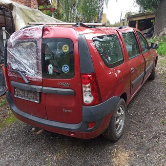 Dacia Logan MCV Na LPG bourany BEZ SPZ na díly - 6