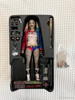 Harley Quinn hot toys , sideshow - 6