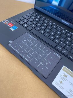 Notebook ASUS Zenbook 14 - OLED/AMD R7/16GB/1TB/WIN 11 - 6