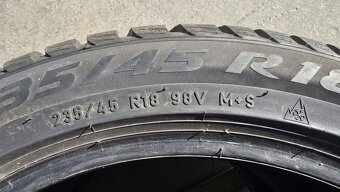 Zimní pneu 235/45/18 Pirelli - 6