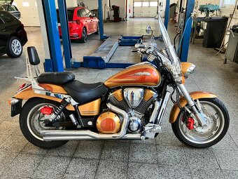 Honda VTX 1800 - 6