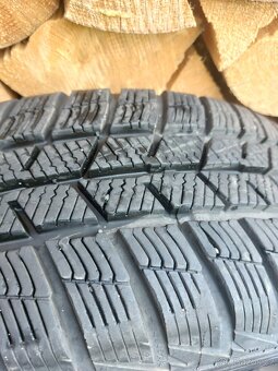 Zimni pneu 195/65 r15 s disky 6Jx15 ET47 - 6