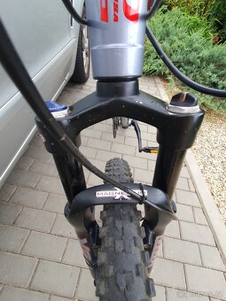 Horské kolo GT Avalanche 1,0 vel L - 6