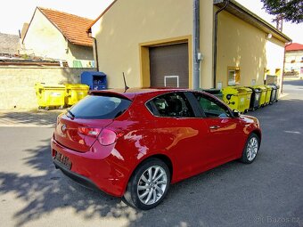 Prodám Alfa Romeo Giulietta 1.4 TB 88kW Destinctive - 6