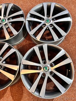 5x112 R17 Škoda Yeti / Octavia Original alu disky - 6