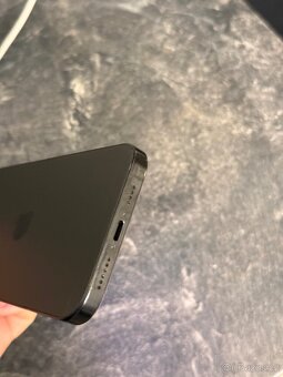 📱 iPhone 16 Pro Max – 256 GB – ČERNÝ - 6