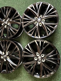 5x100 R17 Toyota Yaris NG Originál alu disky - TOP STAV - 6