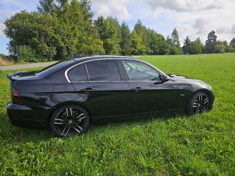 BMW E90 330i automat N52 190kW - 6
