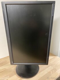 2x LCD monitor iiyama 22" - 6