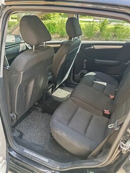 Mercedes-Benz A180 - 6