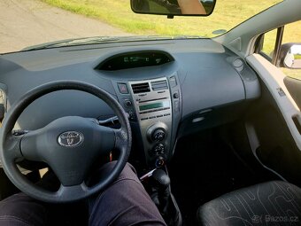Toyota Yaris 1,0 - 6