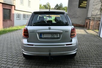 SUZUKI SX4 CITY 1.6 VVT 88kw rok 2010 - 6
