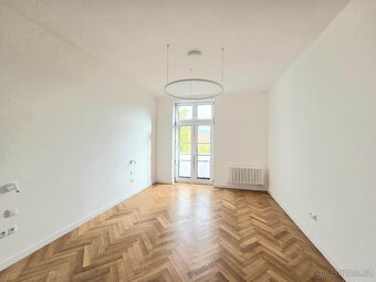 Pronájem bytu 3+1, 3 balkóny, Karlovo nám., Praha 2 - 6