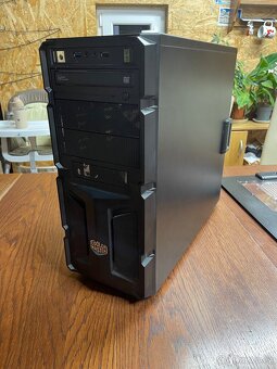 Prodám Herní PC Cooler Master - 6