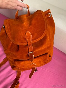 Krasny kozeny batoh/ brousena kuze novy - 6