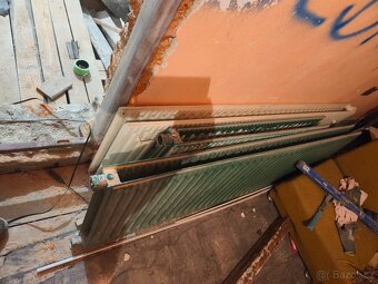 NABÍZÍM RADIÁTORY - 6