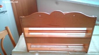 Retro - koberec,garnýž,zrcadlo,věšáky,poličky,žaluzie,sáňky - 6