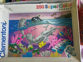 Různé hračky, plyšáci, puzzle, hry, karty, auta aj. - 6