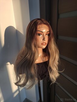 Dlouhá vlnitá blond paruka s krajkou vpředu 60091 - 6