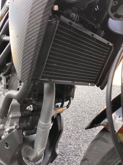 CF moto 300 NK - 6