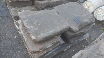 Stará kamenná dlažba, pískovcová dlažba, zápražáky, 40 m2 - 6