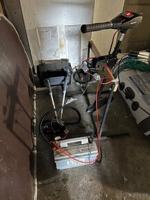 Nafukovací člun s elektrickým motorem - 6