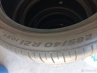 Krásné LETNI Prémiové PIRELLI pneu 285/40/21, 109Y - 6