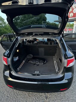 Toyota Avensis - 6