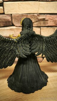Figurka Anděl smrti Hellboy II Mezco Toys - 6