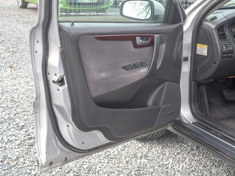 Volvo V70 2.4D 120KW mat – 4x4 - 6