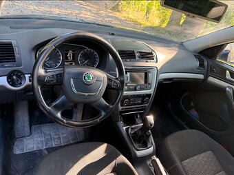 Škoda Octavia combi 2.0 TDI 103kW Ambiente, 2013 - 6